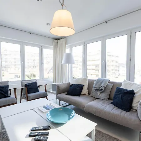 Blanc Rivage With Garage By Interhome